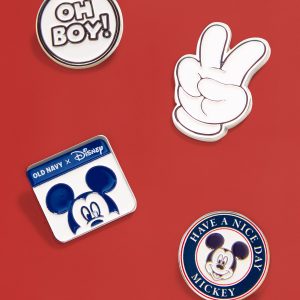 Old Navy x Disney© Enamel Pin Set