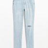 Curvy Extra High-Waisted Straight Jeans